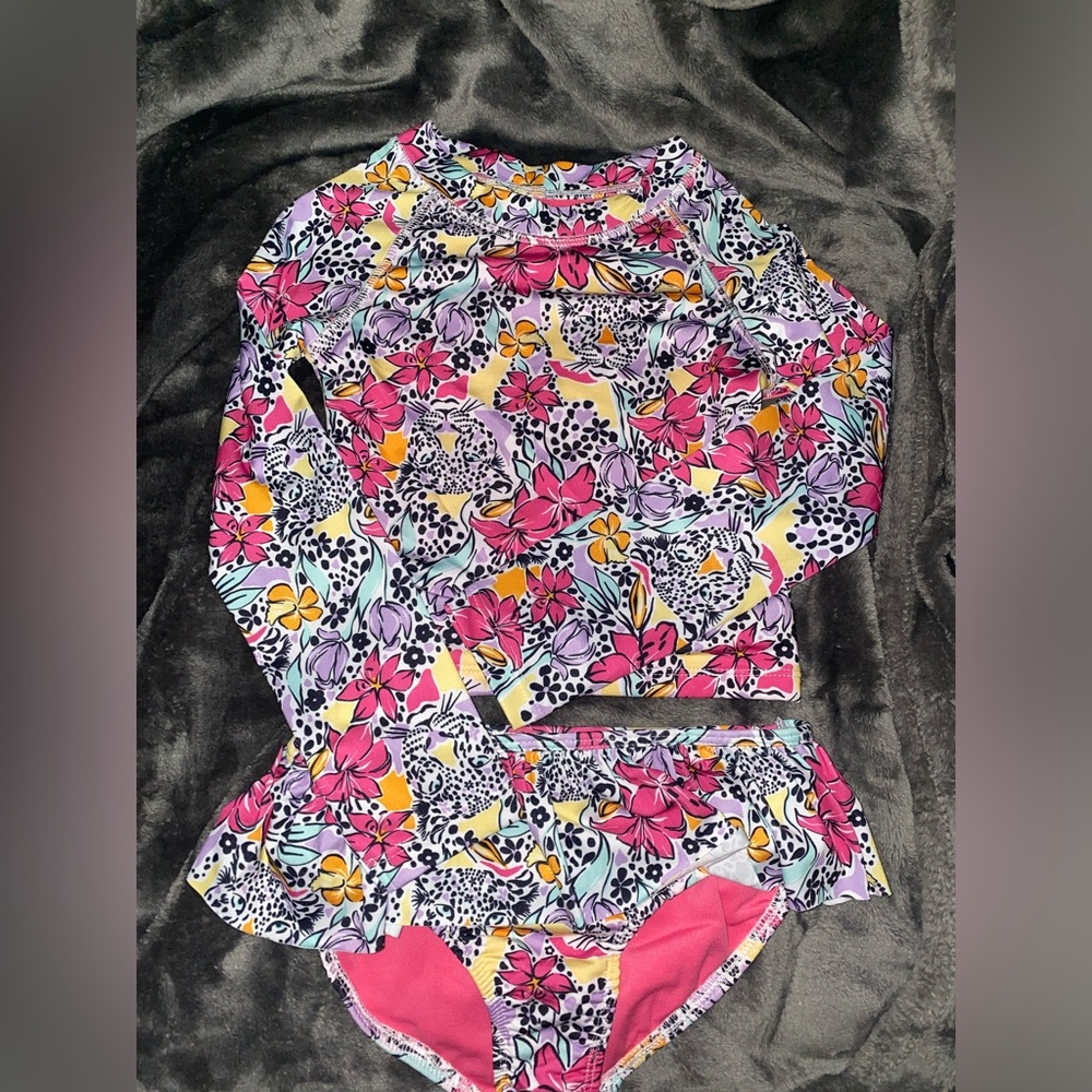 Vince Camuto Big Girls 2 Piece Tropical Print Swimsuit